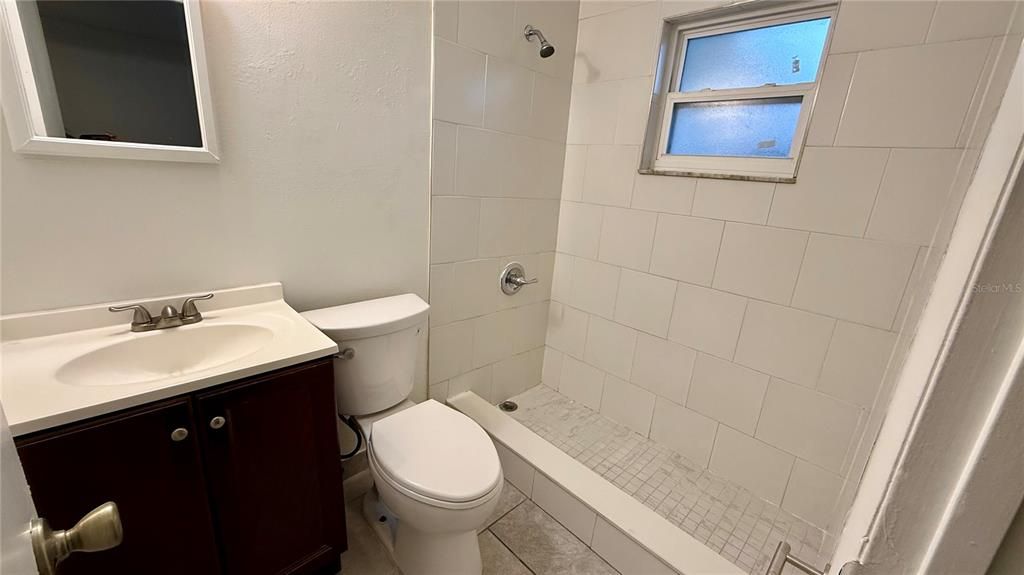 For Rent: $1,699 (2 beds, 2 baths, 900 Square Feet)