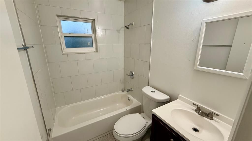 For Rent: $1,699 (2 beds, 2 baths, 900 Square Feet)