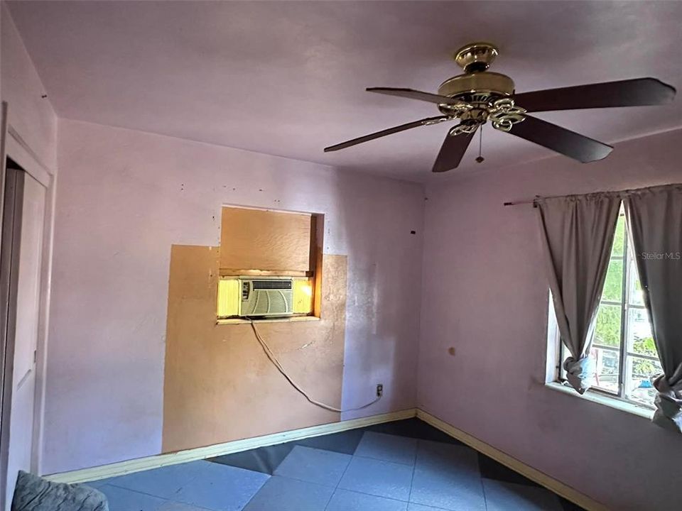 En Venta: $225,000 (2 camas, 2 baños, 1062 Pies cuadrados)