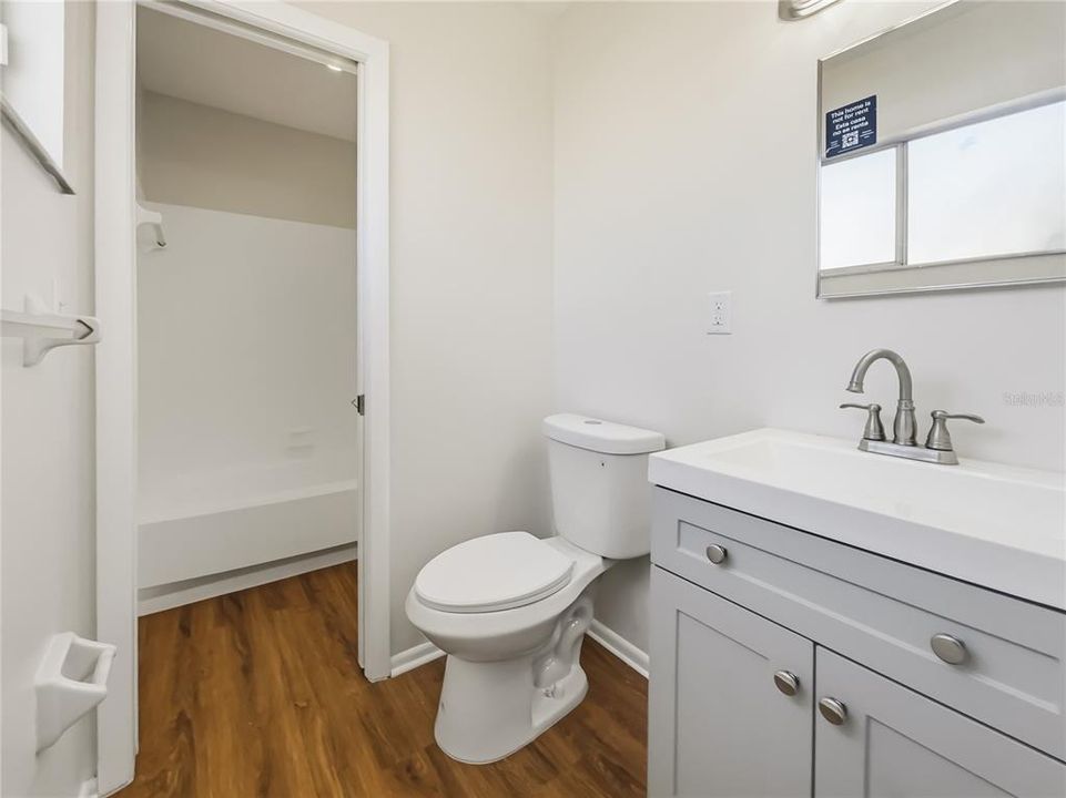 En Venta: $160,000 (2 camas, 1 baños, 912 Pies cuadrados)