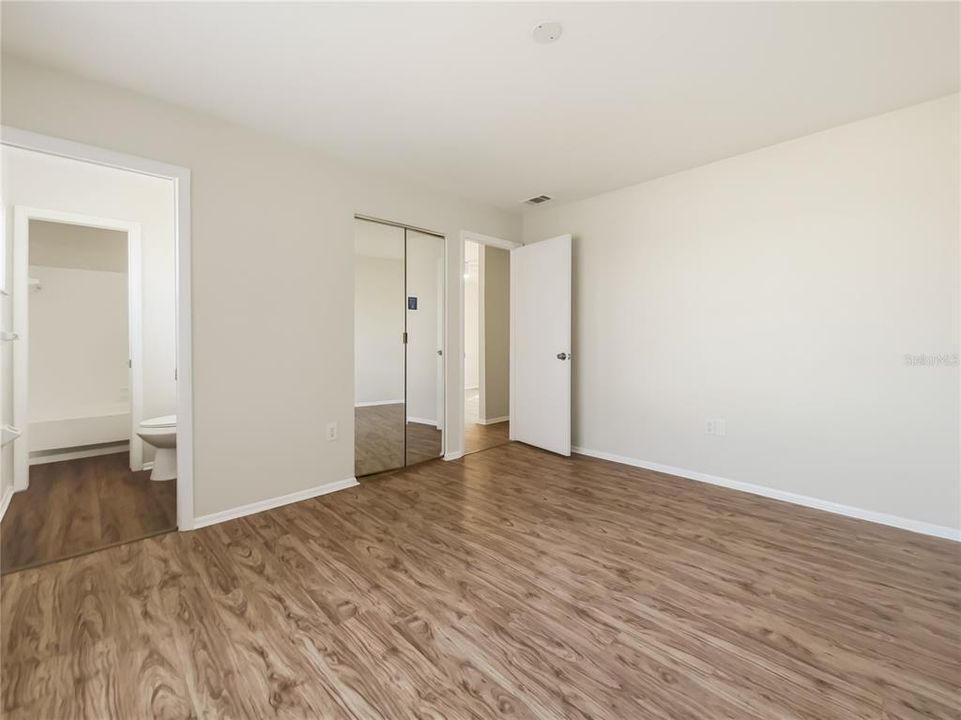 En Venta: $160,000 (2 camas, 1 baños, 912 Pies cuadrados)