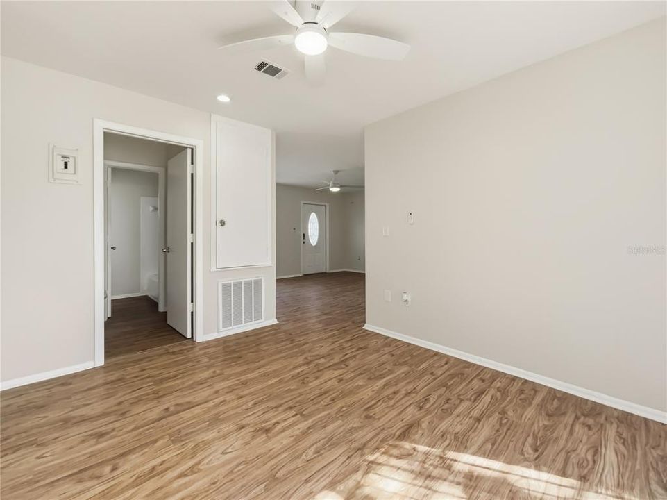 En Venta: $160,000 (2 camas, 1 baños, 912 Pies cuadrados)