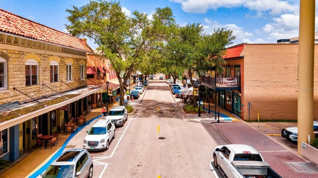 На продажу: $2,750,000 (4 спален, 4 ванн, 4711 Квадратных фут)