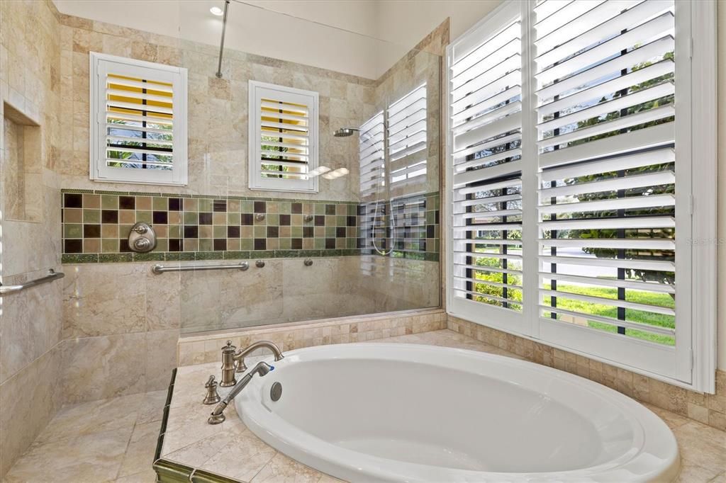 На продажу: $2,750,000 (4 спален, 4 ванн, 4711 Квадратных фут)