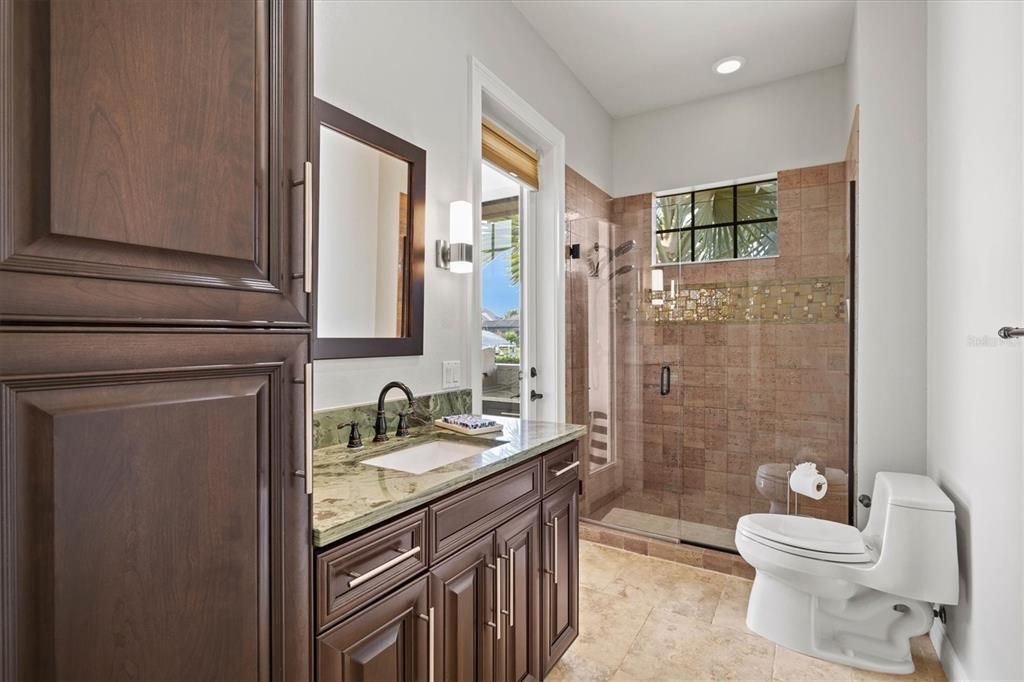 На продажу: $2,750,000 (4 спален, 4 ванн, 4711 Квадратных фут)