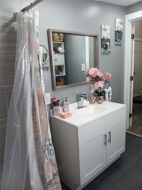 En Venta: $540,000 (5 camas, 2 baños, 2520 Pies cuadrados)