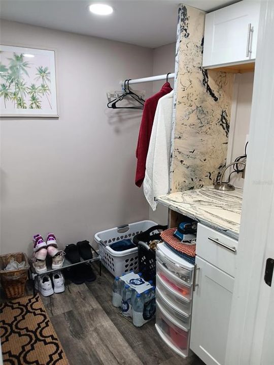 En Venta: $540,000 (5 camas, 2 baños, 2520 Pies cuadrados)