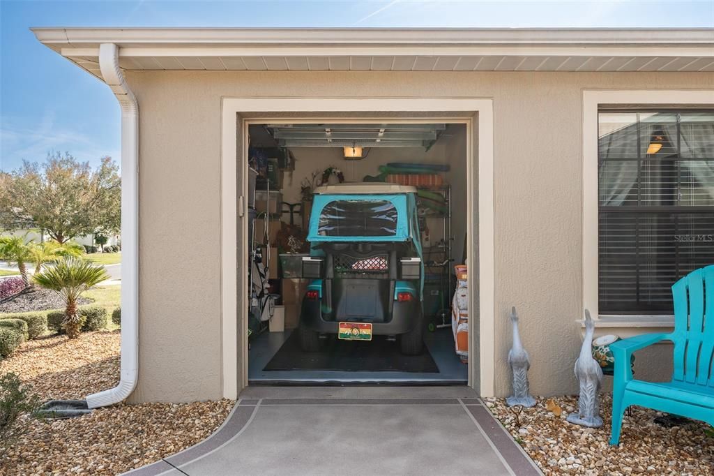 For Sale: $409,999 (3 beds, 2 baths, 2297 Square Feet)