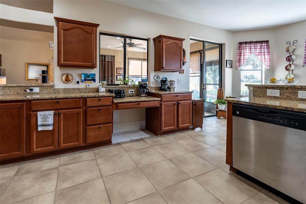 For Sale: $409,999 (3 beds, 2 baths, 2297 Square Feet)