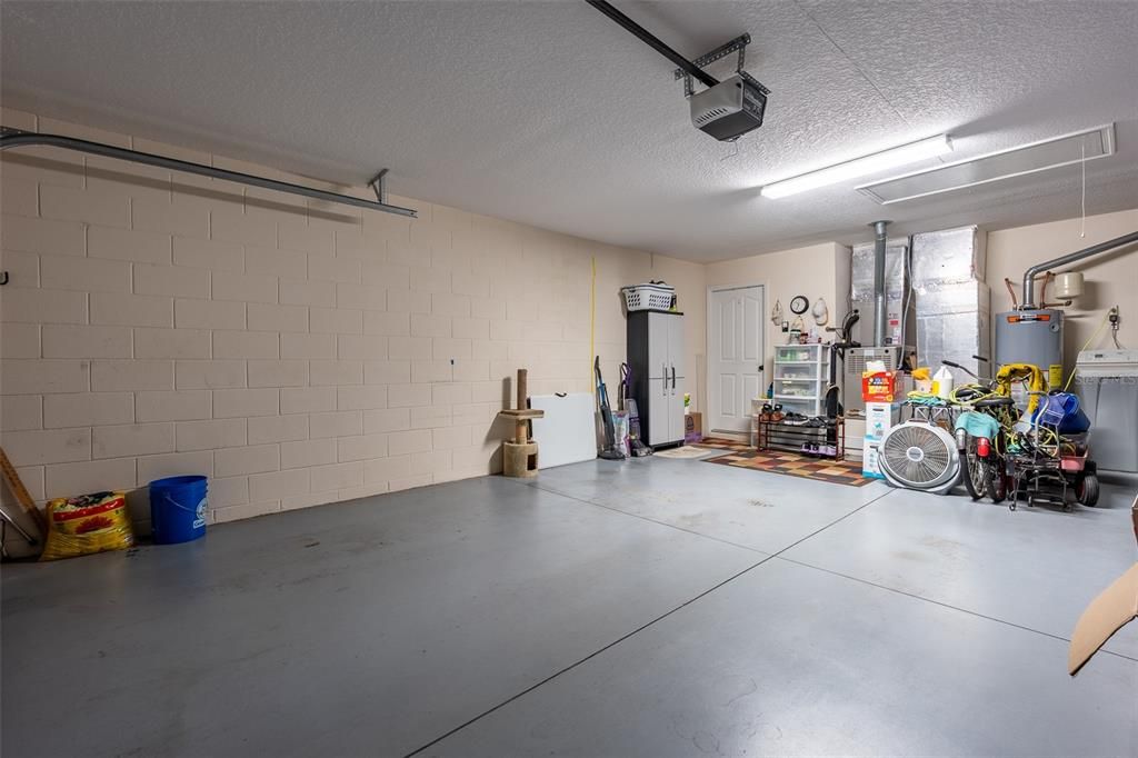 For Sale: $409,999 (3 beds, 2 baths, 2297 Square Feet)