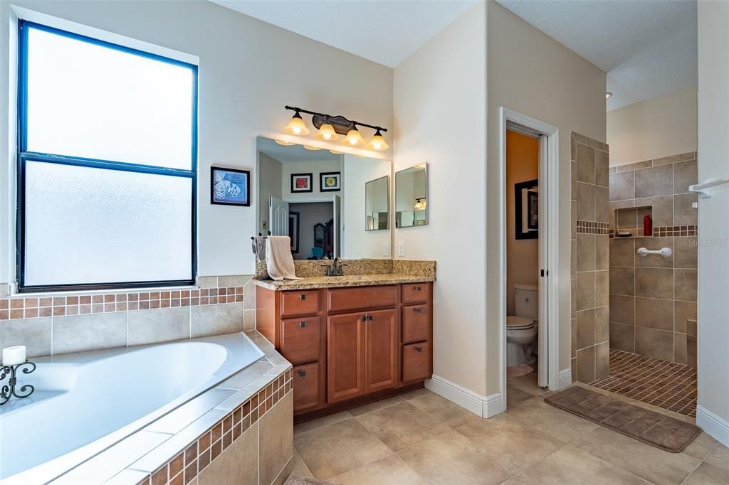 For Sale: $409,999 (3 beds, 2 baths, 2297 Square Feet)