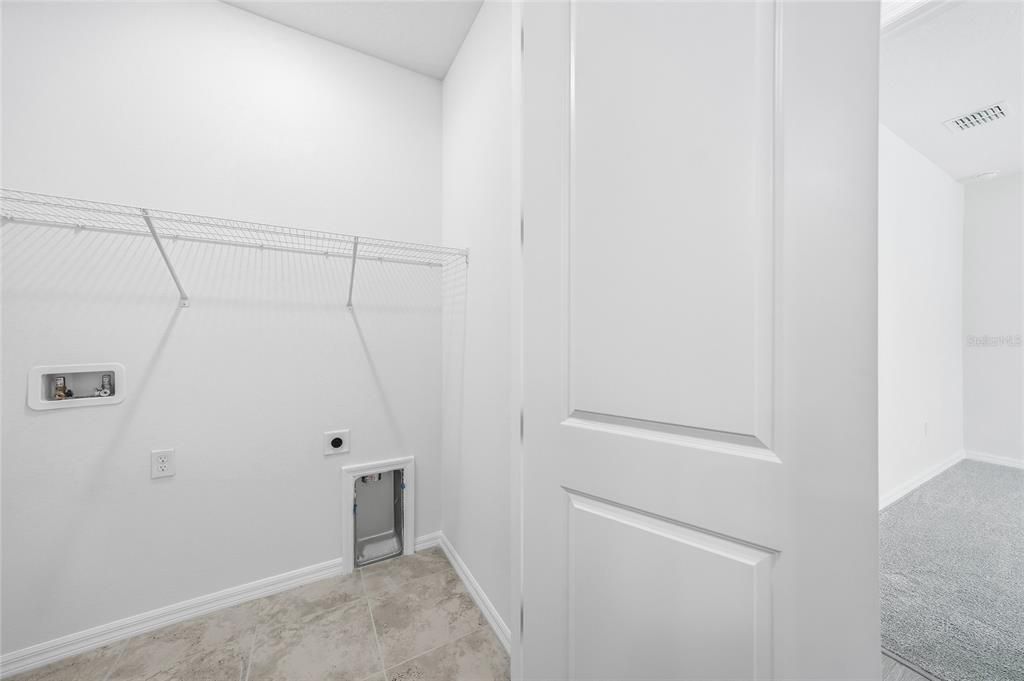 En Venta: $337,489 (3 camas, 2 baños, 1657 Pies cuadrados)