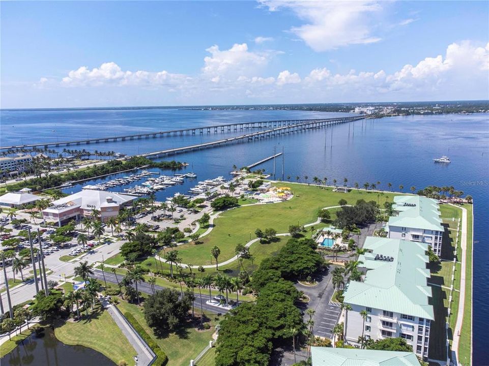 待售: $650,000 (0.34 acres)