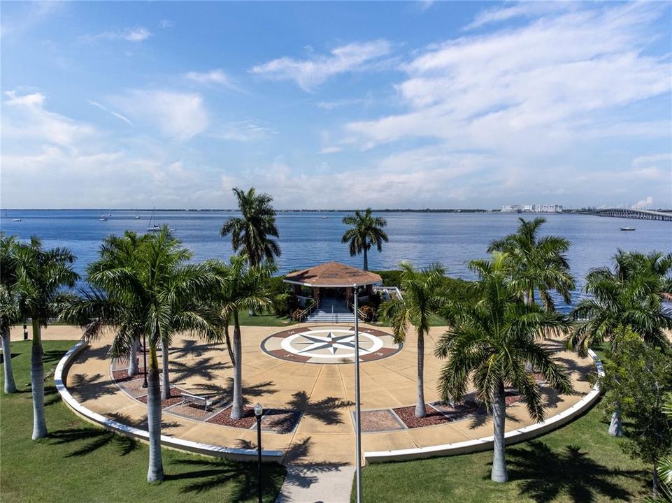 待售: $650,000 (0.34 acres)