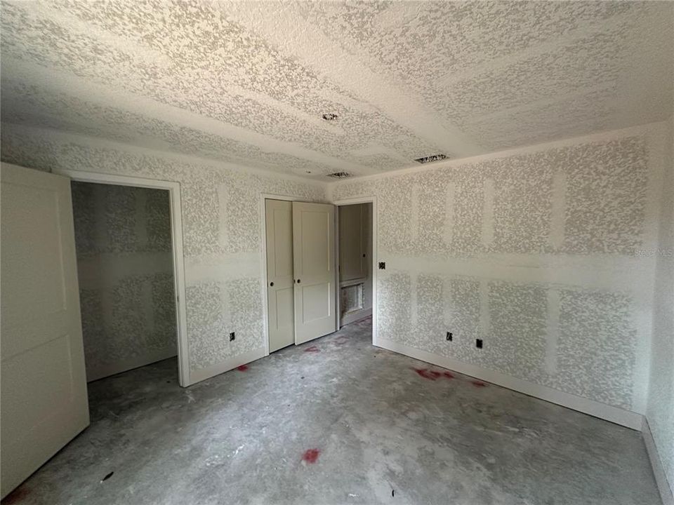 For Sale: $345,250 (4 beds, 3 baths, 2117 Square Feet)