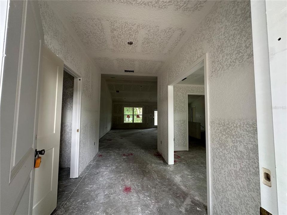 For Sale: $345,250 (4 beds, 3 baths, 2117 Square Feet)