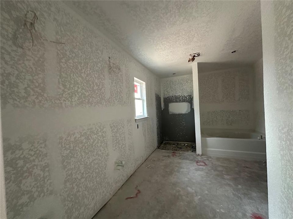 For Sale: $345,250 (4 beds, 3 baths, 2117 Square Feet)