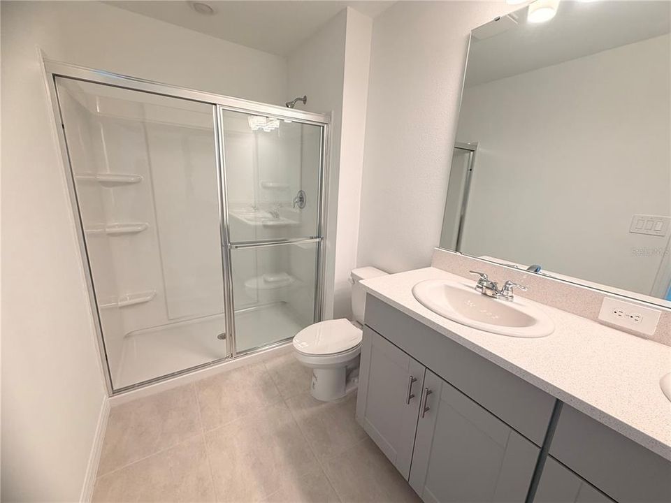 For Rent: $2,100 (3 beds, 2 baths, 1373 Square Feet)