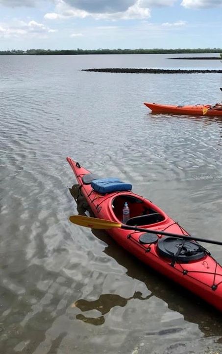 待售: $230,000 (2 贝兹, 1 浴室, 838 平方英尺)