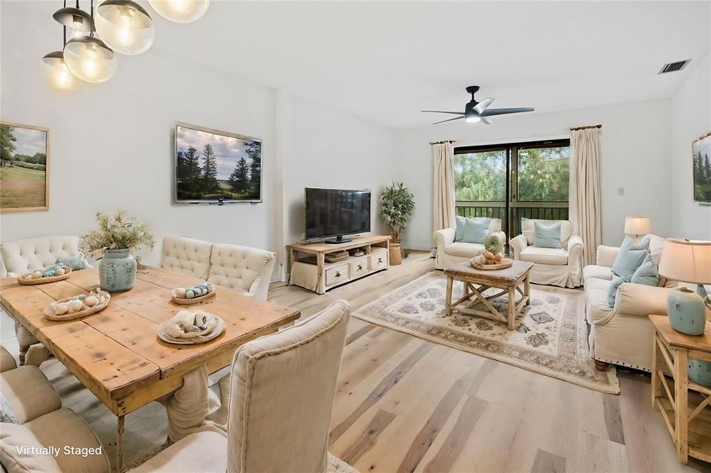 待售: $230,000 (2 贝兹, 1 浴室, 838 平方英尺)