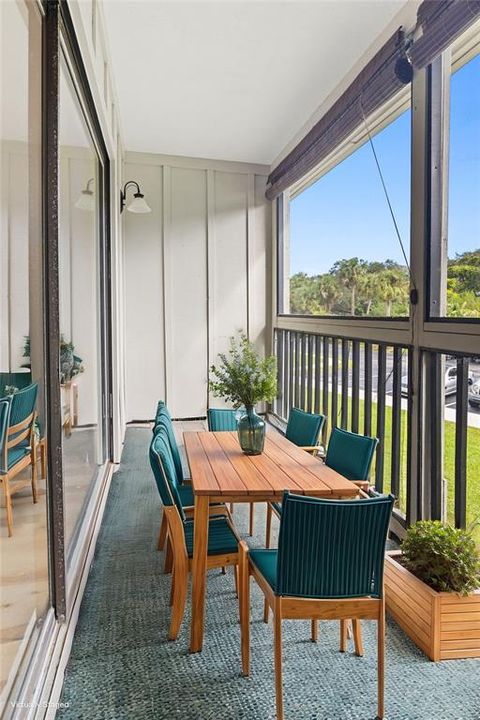 待售: $230,000 (2 贝兹, 1 浴室, 838 平方英尺)