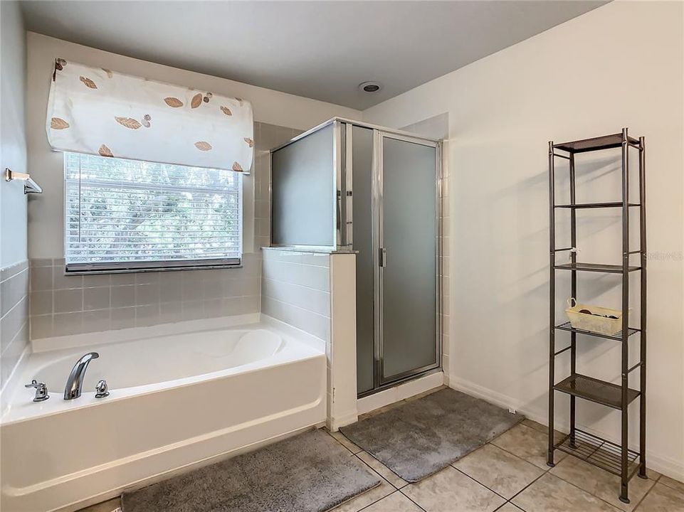 En Venta: $619,000 (8 camas, 5 baños, 3648 Pies cuadrados)