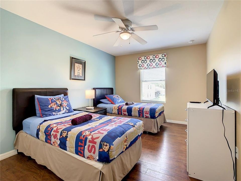 En Venta: $619,000 (8 camas, 5 baños, 3648 Pies cuadrados)