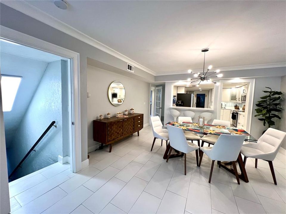 For Rent: $2,600 (3 beds, 2 baths, 1492 Square Feet)