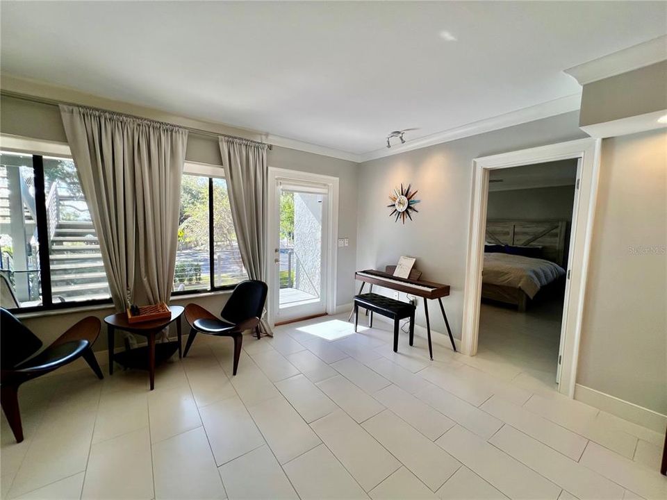 For Rent: $2,600 (3 beds, 2 baths, 1492 Square Feet)