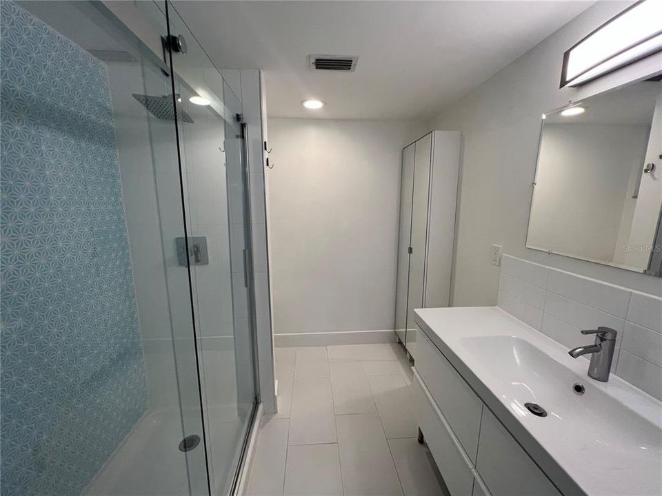 For Rent: $2,600 (3 beds, 2 baths, 1492 Square Feet)