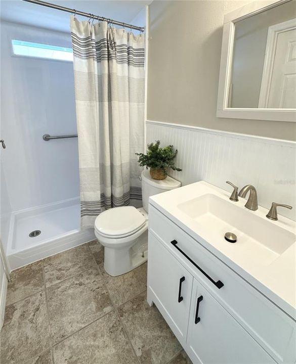 На продажу: $245,000 (2 спален, 2 ванн, 960 Квадратных фут)