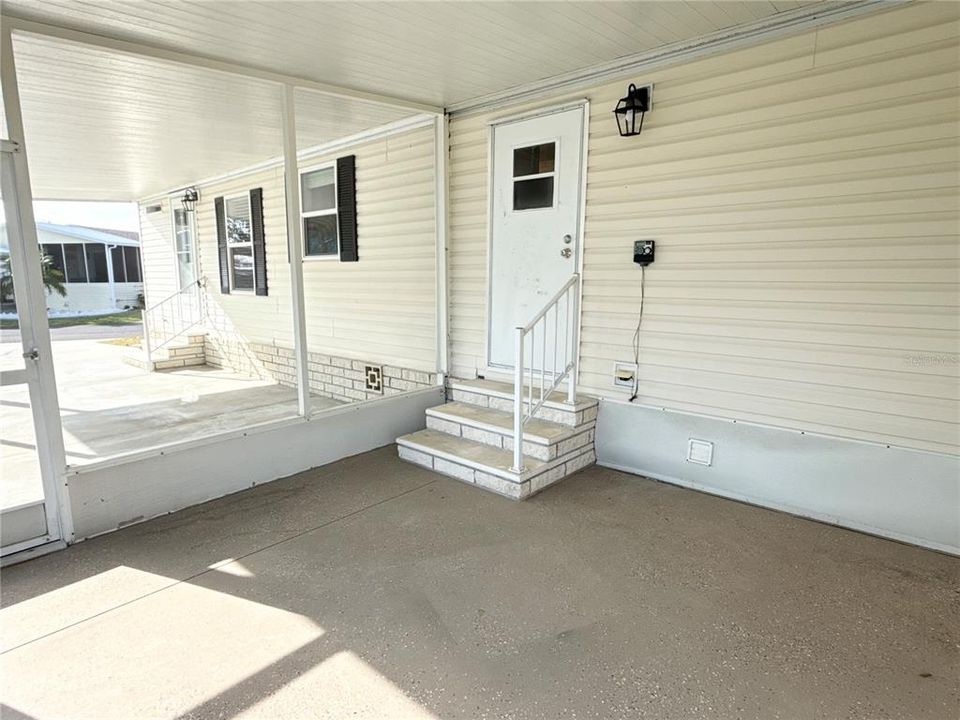 На продажу: $245,000 (2 спален, 2 ванн, 960 Квадратных фут)