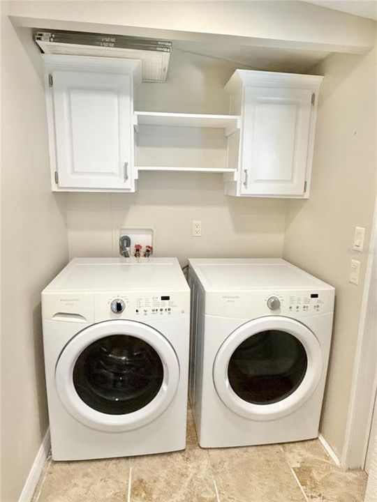 На продажу: $245,000 (2 спален, 2 ванн, 960 Квадратных фут)