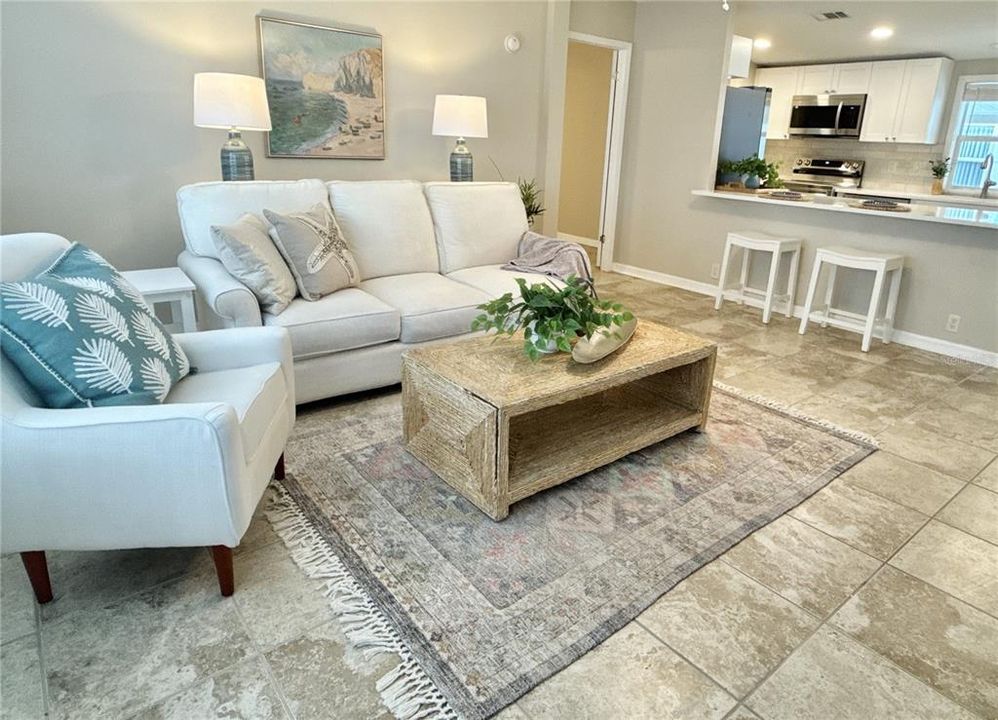 На продажу: $245,000 (2 спален, 2 ванн, 960 Квадратных фут)