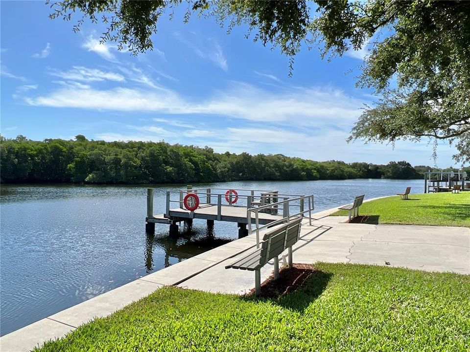 На продажу: $245,000 (2 спален, 2 ванн, 960 Квадратных фут)