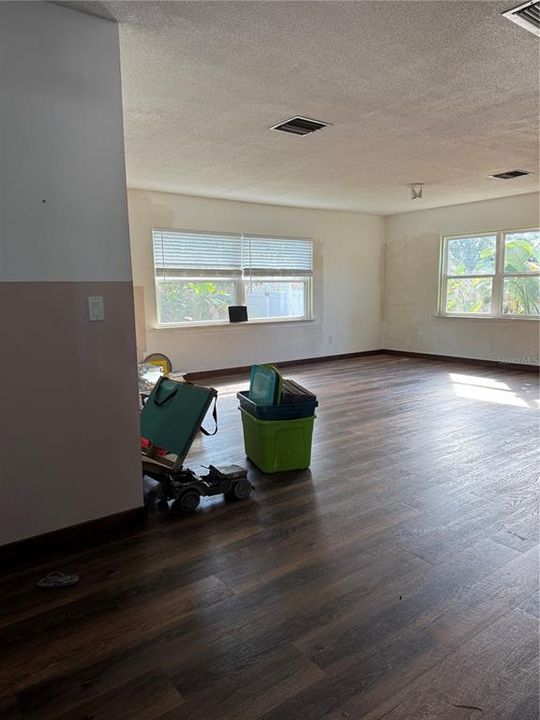 En Venta: $239,999 (2 camas, 2 baños, 1128 Pies cuadrados)