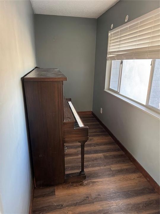 En Venta: $239,999 (2 camas, 2 baños, 1128 Pies cuadrados)