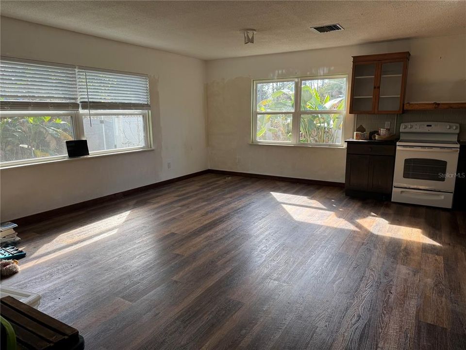 En Venta: $239,999 (2 camas, 2 baños, 1128 Pies cuadrados)