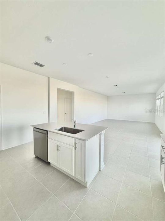 En Renta: $3,200 (4 camas, 2 baños, 2781 Pies cuadrados)