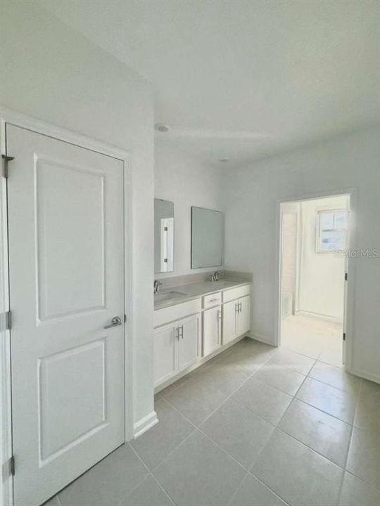 En Renta: $3,200 (4 camas, 2 baños, 2781 Pies cuadrados)