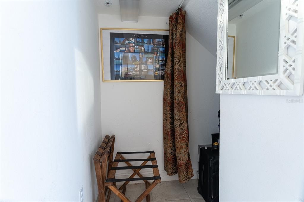 En Venta: $545,000 (4 camas, 3 baños, 2388 Pies cuadrados)