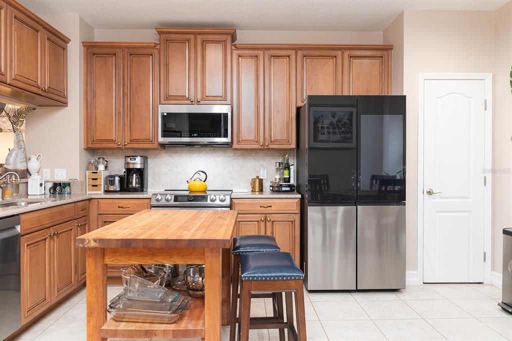 En Venta: $545,000 (4 camas, 3 baños, 2388 Pies cuadrados)