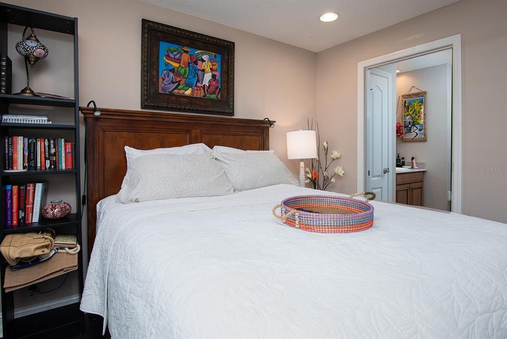 En Venta: $545,000 (4 camas, 3 baños, 2388 Pies cuadrados)