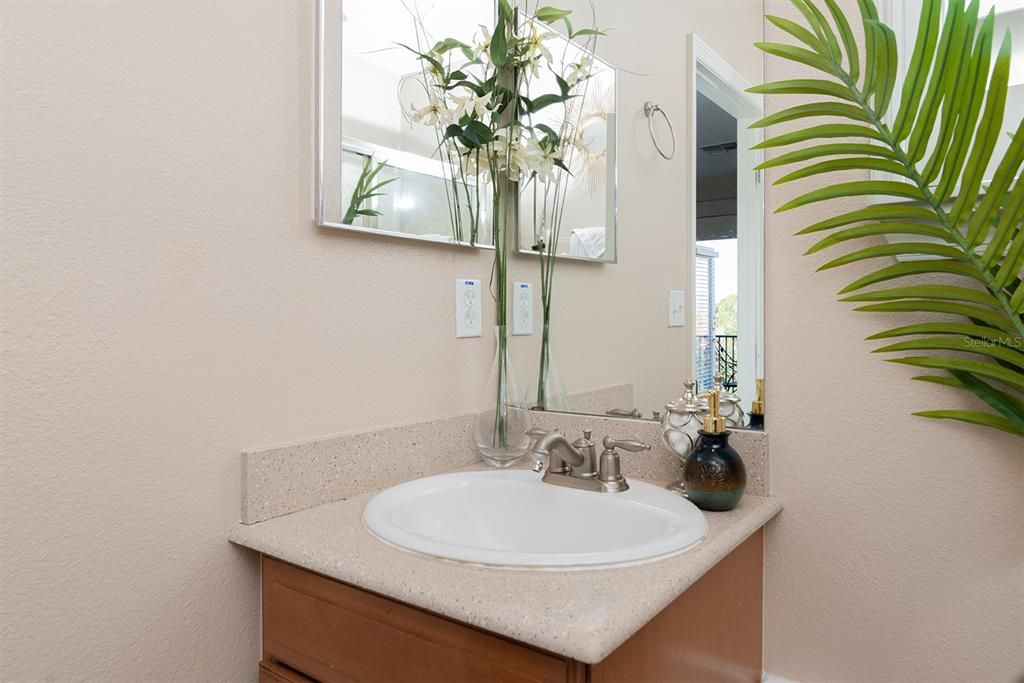 En Venta: $545,000 (4 camas, 3 baños, 2388 Pies cuadrados)