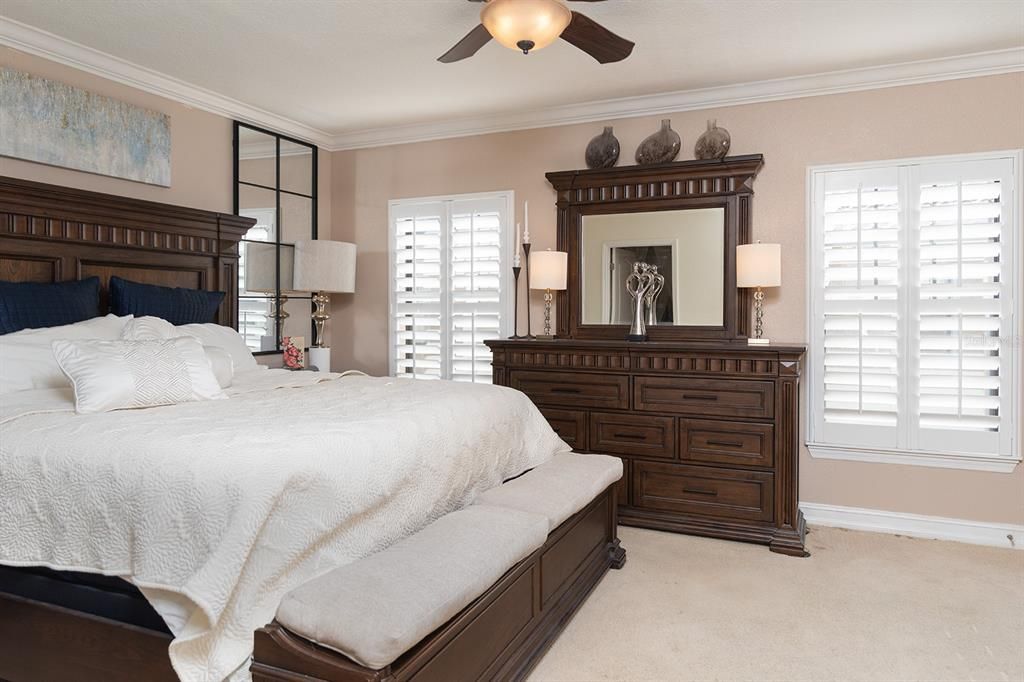 En Venta: $545,000 (4 camas, 3 baños, 2388 Pies cuadrados)