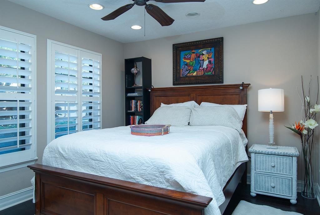 En Venta: $545,000 (4 camas, 3 baños, 2388 Pies cuadrados)