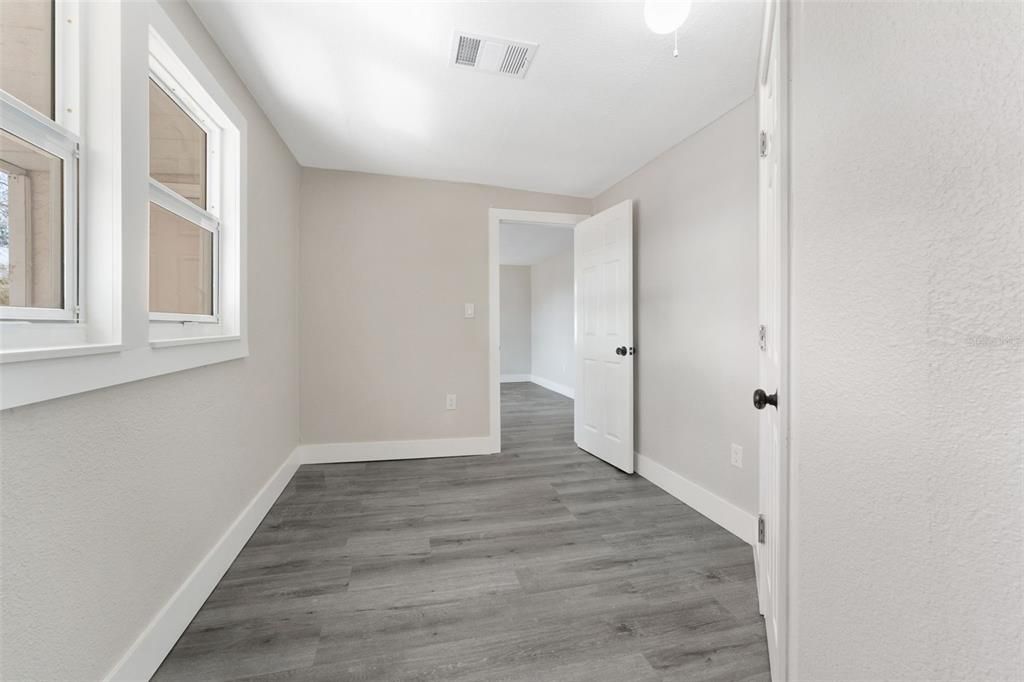 出租: $2,350 (3 贝兹, 2 浴室, 686 平方英尺)