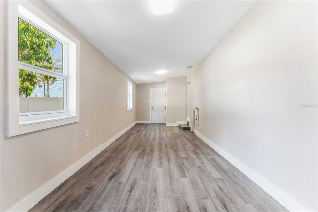 出租: $2,350 (3 贝兹, 2 浴室, 686 平方英尺)