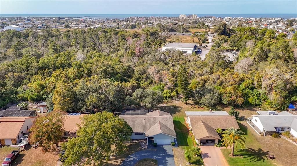 待售: $265,000 (2 贝兹, 2 浴室, 1865 平方英尺)