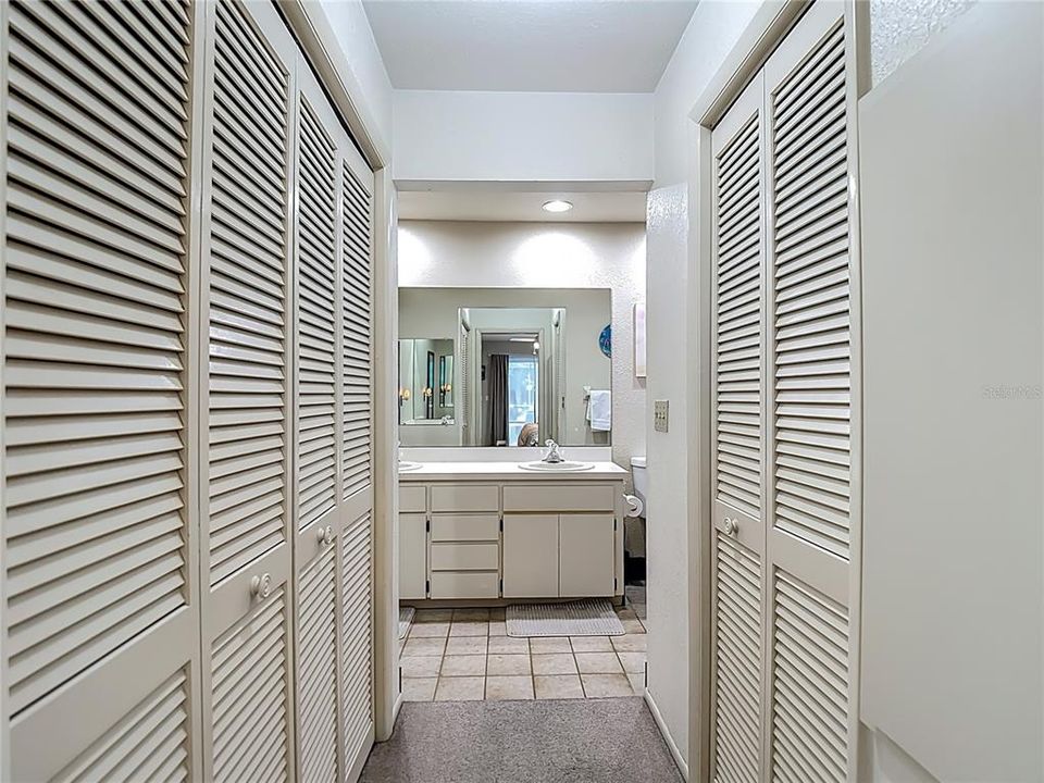 待售: $265,000 (2 贝兹, 2 浴室, 1865 平方英尺)